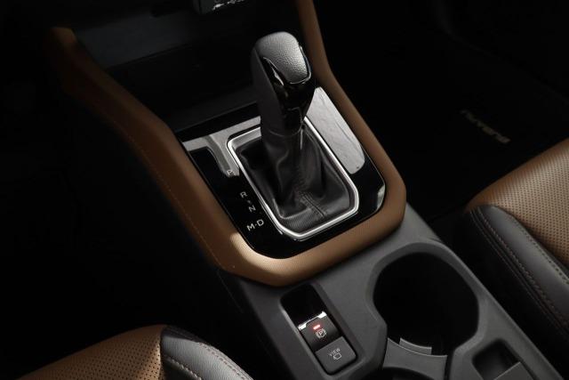 Subaru 2.0i Hybrid Touring 152cv