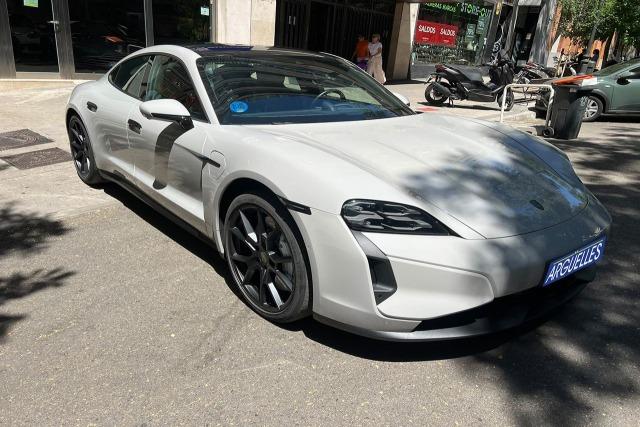 Porsche Turbo 884cv