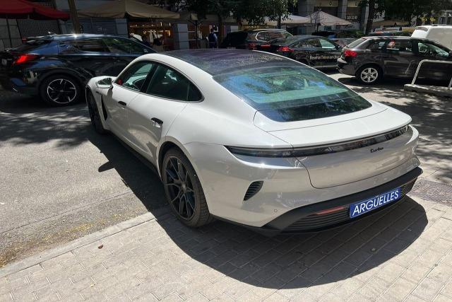 Porsche Turbo 884cv