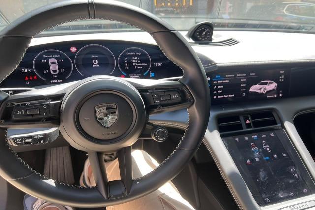 Porsche Turbo 884cv