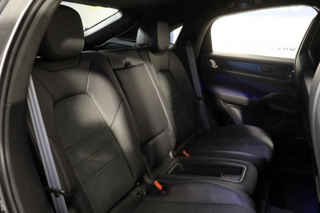 Porsche Coupe Turbo GT E Hybrid 739cv