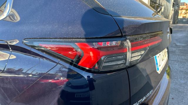 Mitsubishi Outlander PHEV Kaiteki 4WD