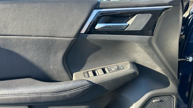 Mitsubishi Outlander PHEV Kaiteki 4WD