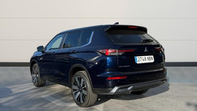 Mitsubishi Outlander PHEV Kaiteki 4WD