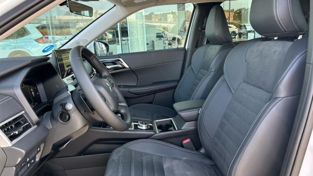 Mitsubishi Outlander PHEV Kaiteki 4WD