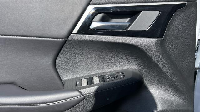 Mitsubishi Outlander PHEV Kaiteki 4WD