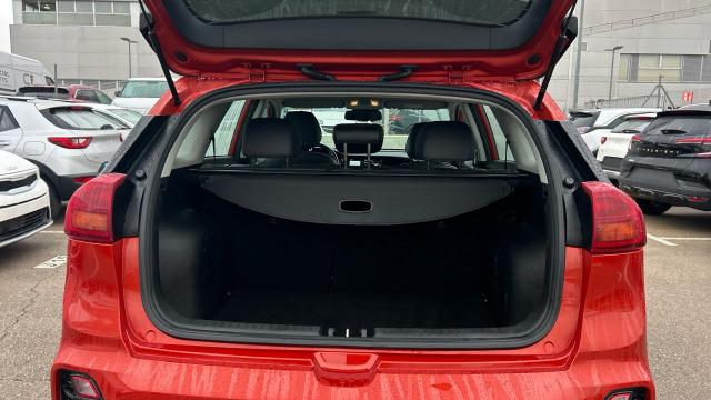 Kia Niro 1.6 GDi HEV 104kW (141CV) Drive