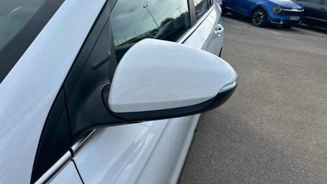 Hyundai Ioniq 1.6 GDI HEV Tecno DT