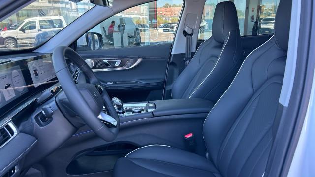 EBRO S700 1.5 TGDI PHEV Luxury E-CVT