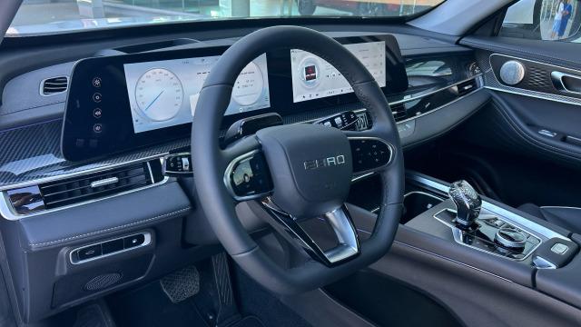 EBRO S700 1.5 TGDI PHEV Luxury E-CVT