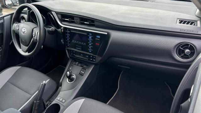 Toyota Auris 1.8 140H Hybrid Business