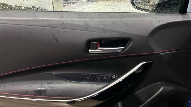 Toyota Corolla 2.0 180H ADVANCE E-CVT