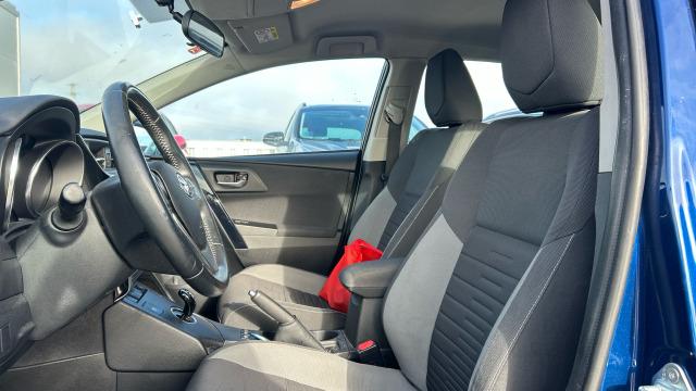 Toyota Auris 1.8 140H Hybrid Business