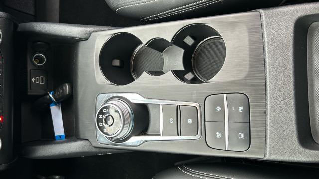 Ford Kuga Vignale 2.5 Duratec FHEV 140kW Auto