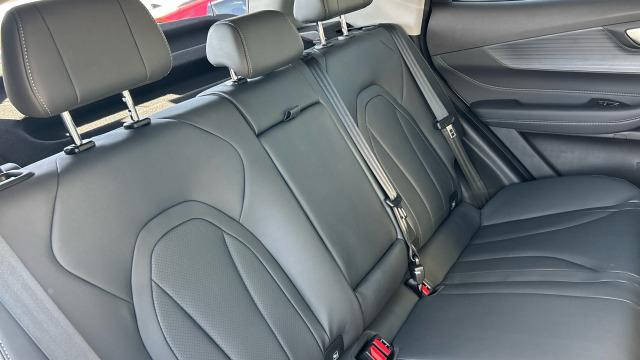 EBRO S400 1.5 DHE HEV Excellence CVT