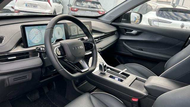 EBRO S400 1.5 DHE HEV Excellence CVT