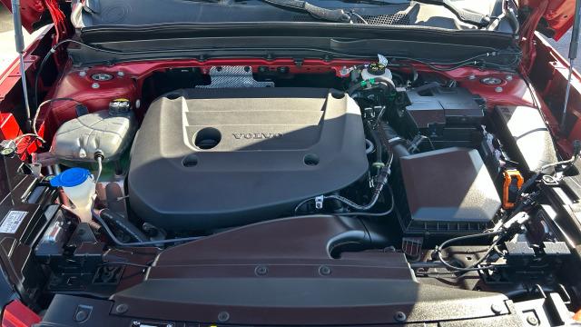 Volvo Xc40 2.0 B3 G Momentum Core Auto