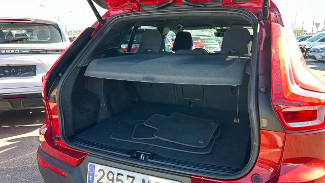 Volvo Xc40 2.0 B3 G Momentum Core Auto