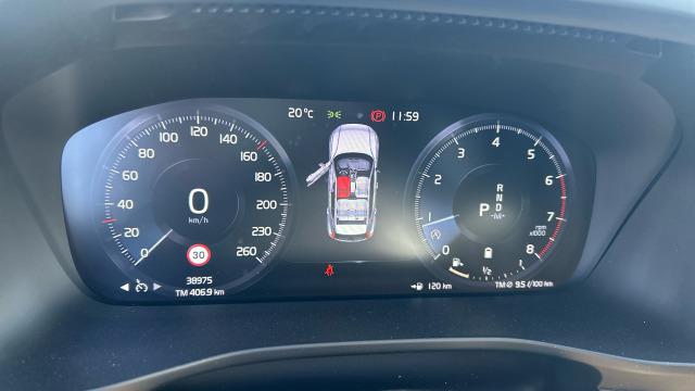 Volvo Xc40 2.0 B4 G AWD R-Design Auto