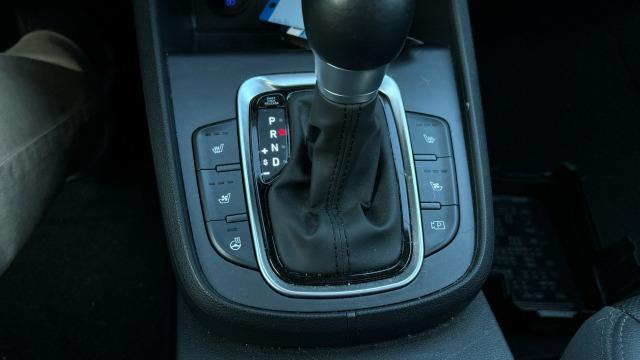 Hyundai Kona 1.6 GDI HEV Style Sky DCT