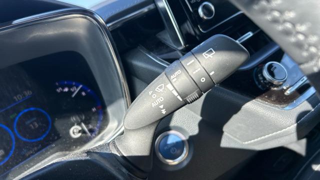 Toyota Corolla 2.0 180H ADVANCE LUXURY E-CVT