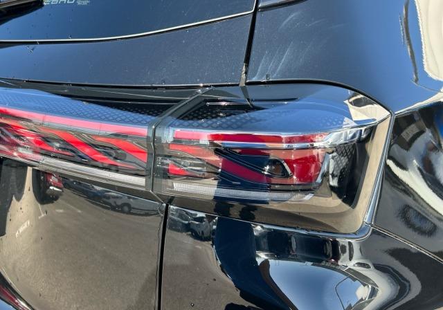 EBRO S400 1.5 DHE HEV Excellence CVT