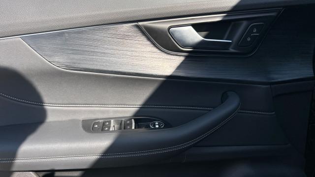 EBRO S400 1.5 DHE HEV Excellence CVT