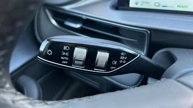 EBRO S400 1.5 DHE HEV Excellence CVT