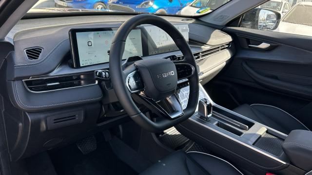 EBRO S400 1.5 DHE HEV Excellence CVT