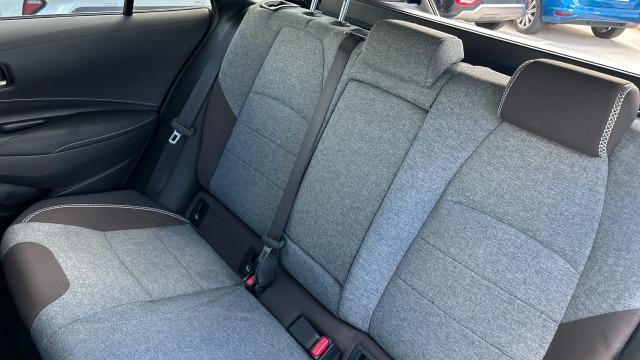 Toyota Corolla 2.0 180H TREK E-CVT TOURING SPORT