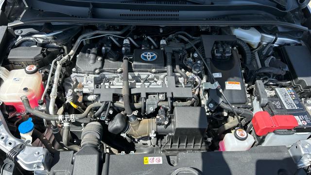 Toyota Corolla 1.8 125H ACTIVE TECH E-CVT SEDAN