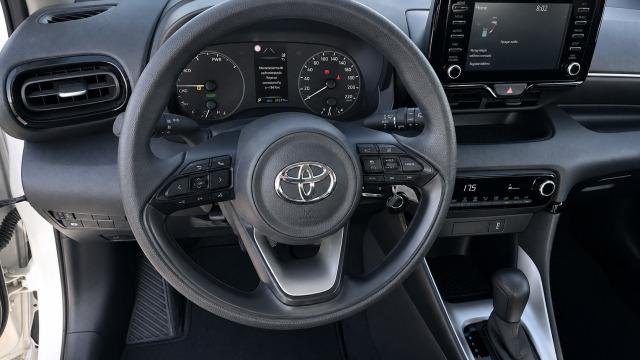 Toyota Yaris 1.5 120H Business Plus