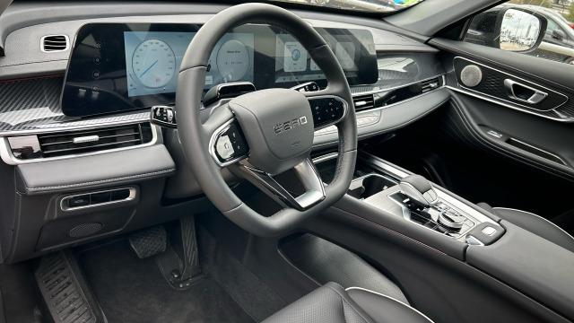 EBRO S900 PHEV 1.5 TGDI 3DHT 4X4 Luxury