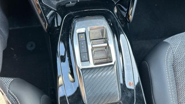 Peugeot E-2008 Eléctrico Allure 156 (115kW)