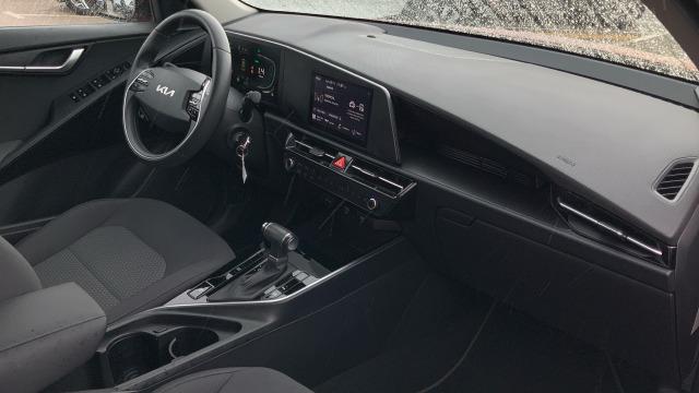 Kia Niro 1.6 GDi HEV 104kW (141CV) Concept