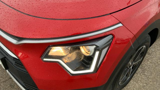 Kia Niro 1.6 GDi HEV 104kW (141CV) Concept