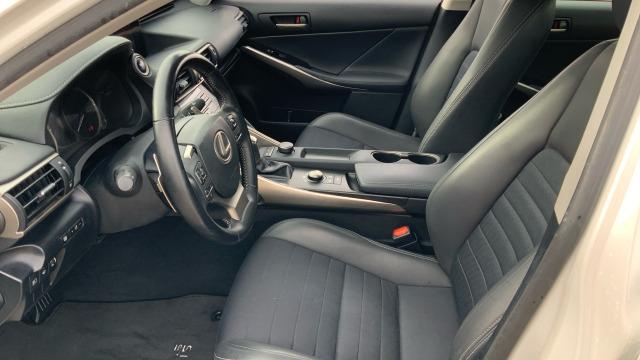 Lexus Is 2.5 300h Executive