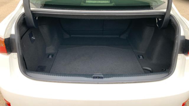 Lexus Is 2.5 300h Executive