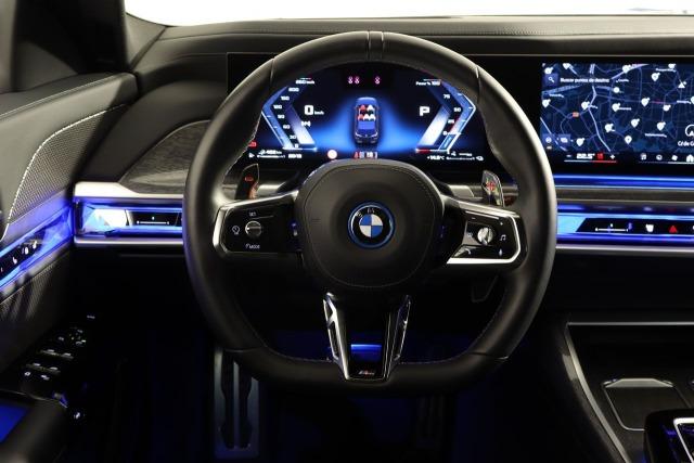 Bmw M760e