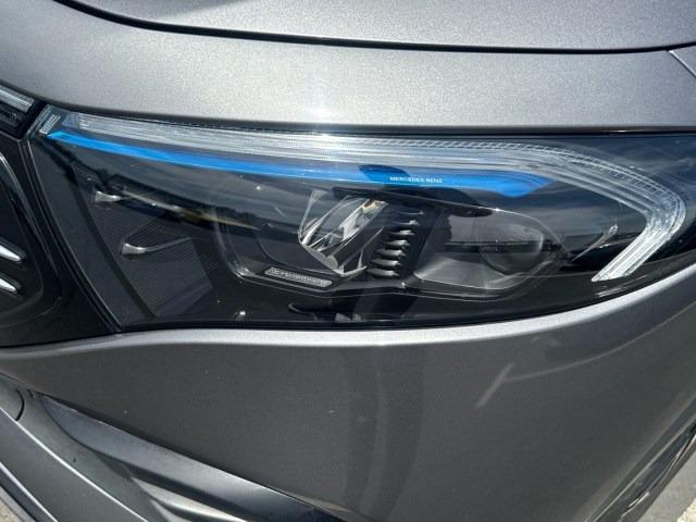MERCEDES-BENZ Eqa 250 AMG Line