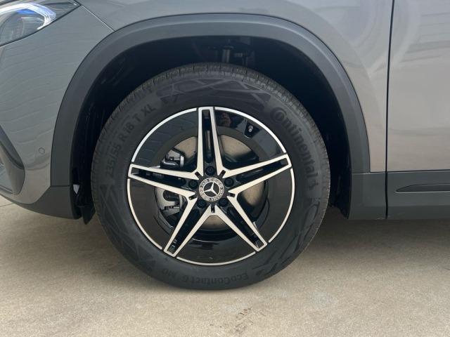 MERCEDES-BENZ Eqa 300 4MATIC
