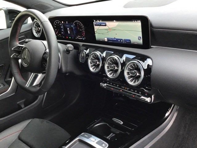 MERCEDES-BENZ Clase A 250 e Compacto