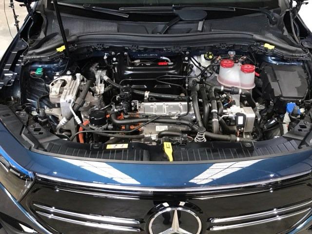 MERCEDES-BENZ Eqa 250 AMG Line