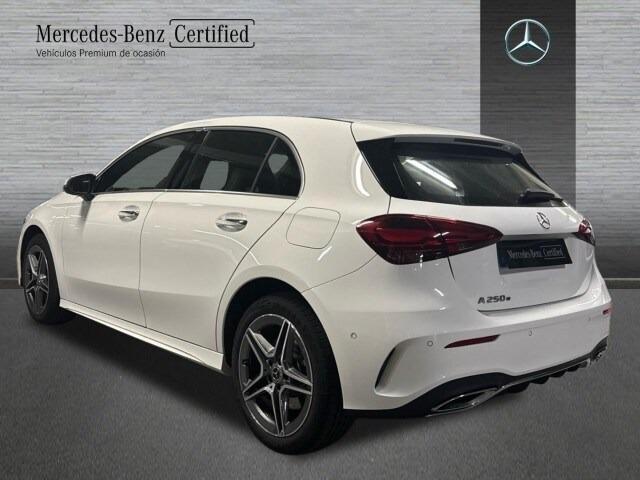 MERCEDES-BENZ Clase A 250 e Compacto