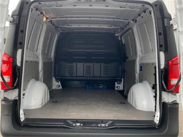 MERCEDES-BENZ Vito e-Vito 111 Furgón Larga