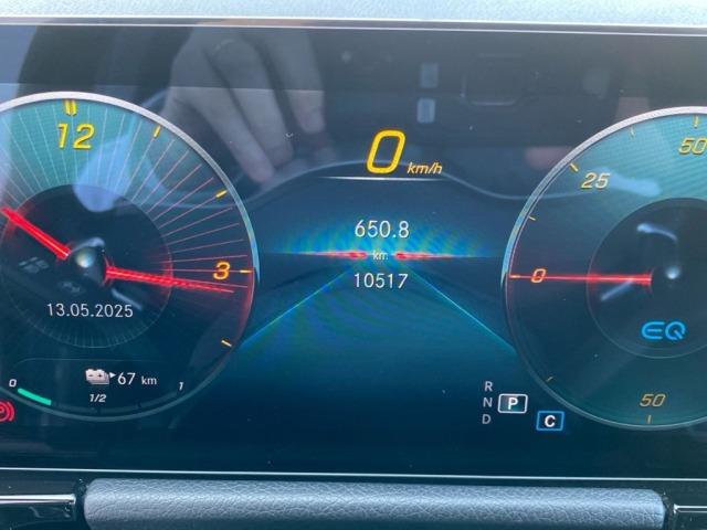 MERCEDES-BENZ Eqa EQA 250