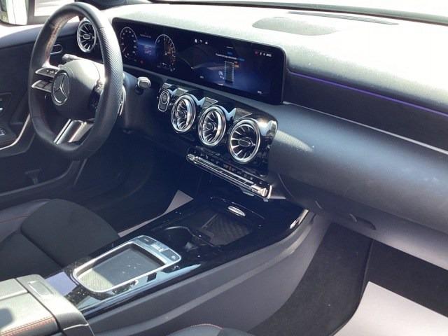 MERCEDES-BENZ Clase A 250 e AMG Line (EURO 6d)