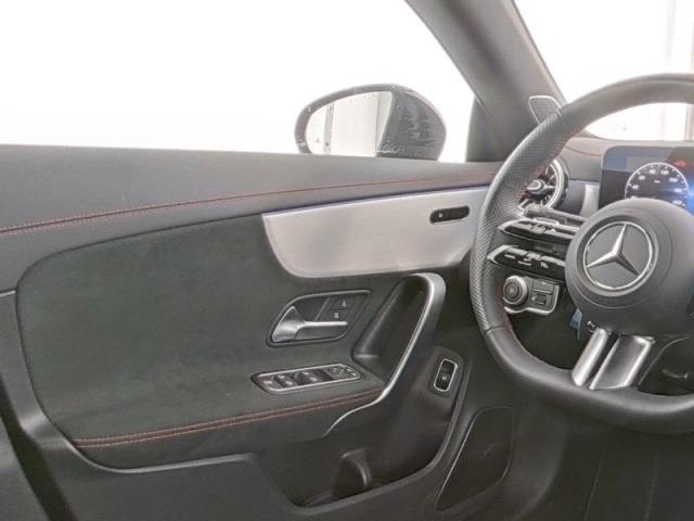 MERCEDES-BENZ Clase Cla 250 e AMG Line