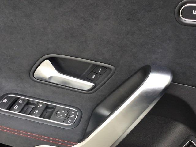 MERCEDES-BENZ Clase A 250 e Compacto con tecnología híbrida EQ