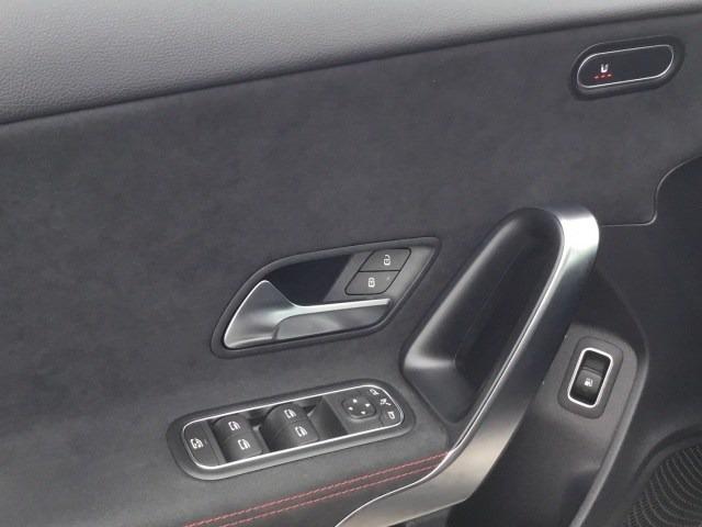 MERCEDES-BENZ Clase A 250 e Berlina con tecnología híbrida EQ